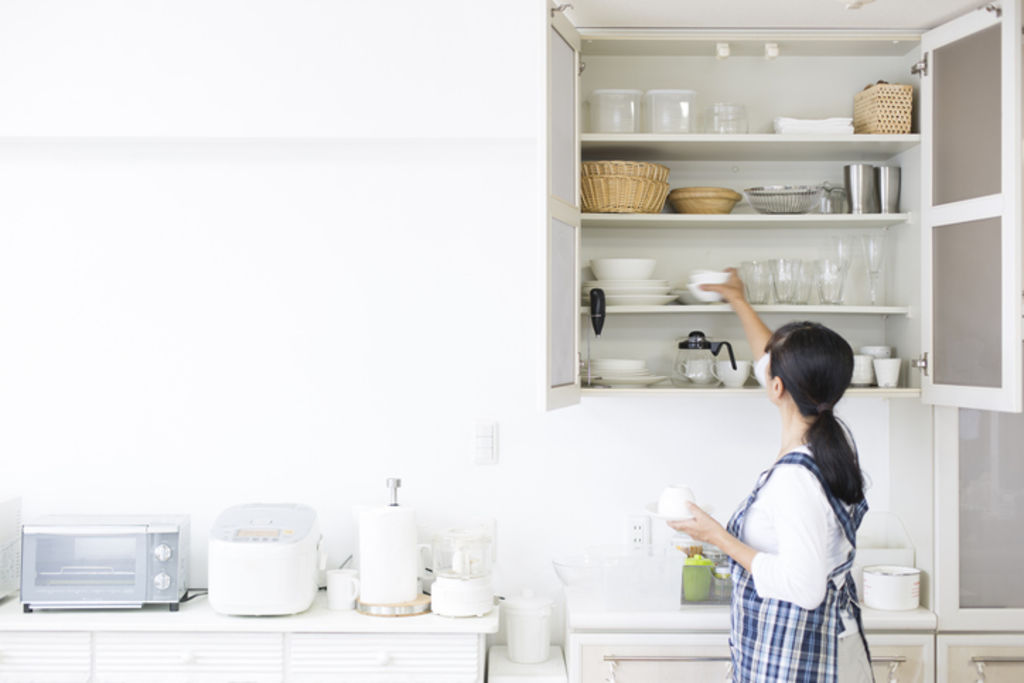 Six simple decluttering hacks that’ll keep your home effortlessly organised 3